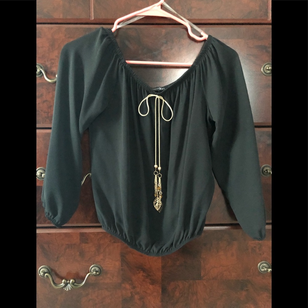 Black crop top blouse